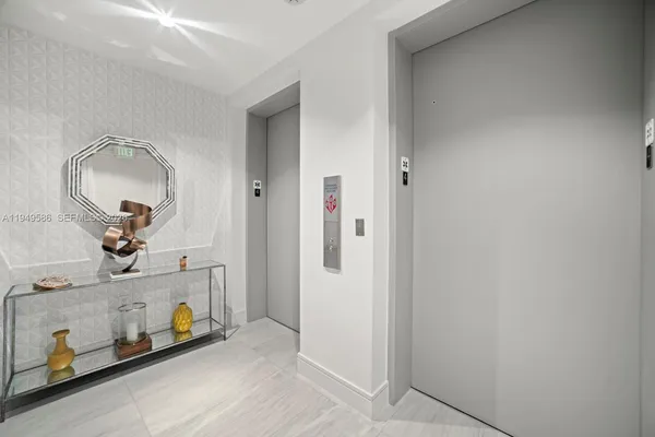 $1,950,000 | 3300 Northeast 188th Street, Unit 414, Aventura, FL 33180