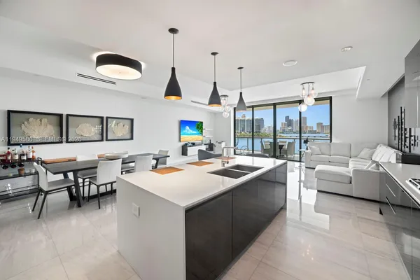 $1,950,000 | 3300 Northeast 188th Street, Unit 414, Aventura, FL 33180