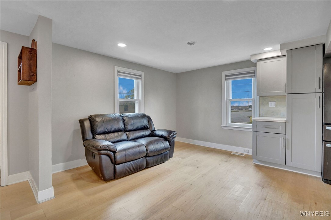 224 Cayuga Road Cheektowaga, NY 14225 - Photo 9 of 28 Dining Room
