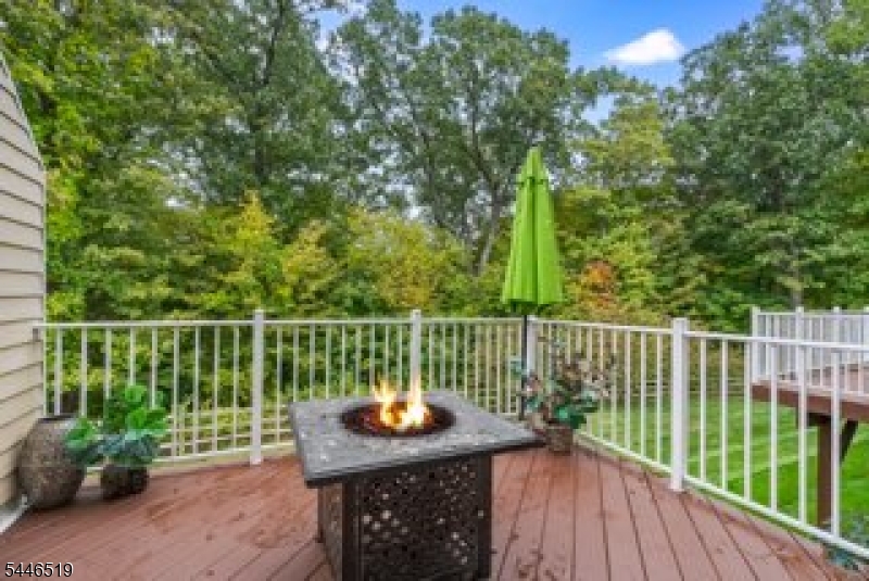 68 Mara Boulevard Sparta, NJ 07871 - Photo 3 of 16
