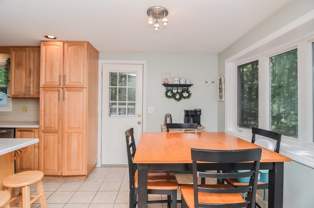 5 Kensington Road Norton, MA 02766 - Photo 16 of 36