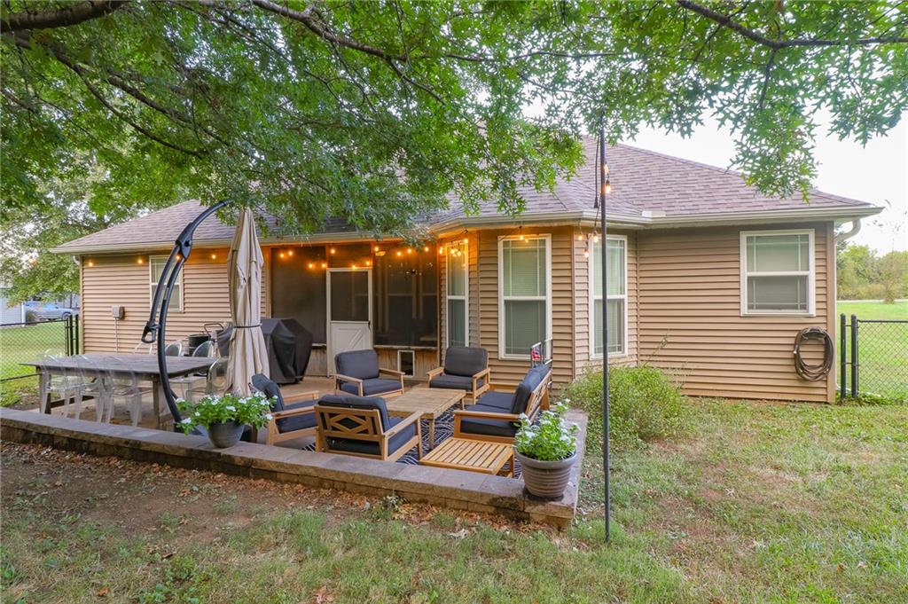 238 Southeast 141 Road Warrensburg, MO 64093 - Photo 25 of 30 Gallery Image 25