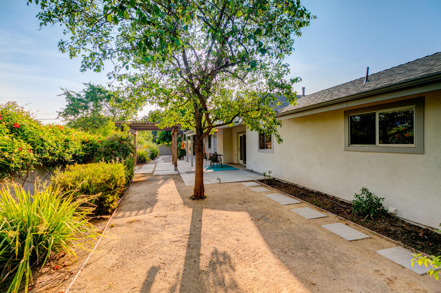 417 Andrew Drive Ojai, CA 93023 - Photo 26 of 31 a pathway of a house with a patio