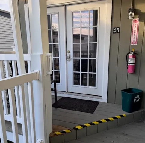 $1,600 | 12 G Street, Unit 45, Hampton, NH 03842