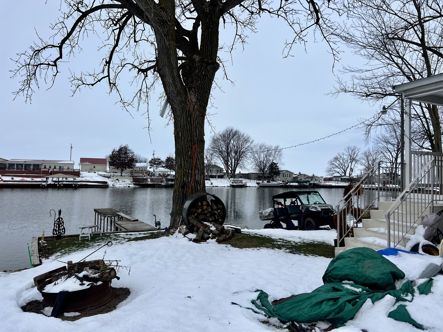 27 Lakeview Road Gays, IL 61928 - Photo 24 of 26 a view of a lake from a house