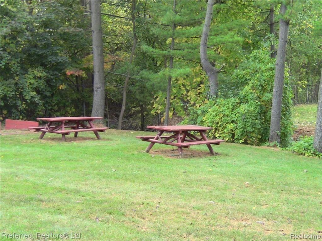 1199 Sheldon Road, Unit H 53 Plymouth, MI 48170 - Photo 14 of 14 IMG_5643.JPG