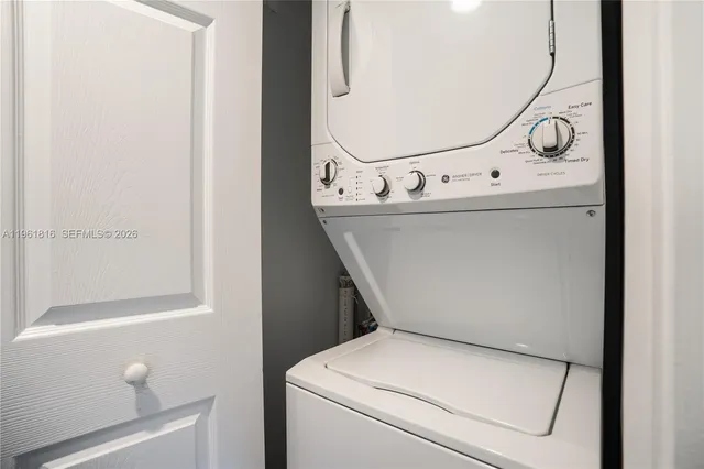 $225,000 | 1600 Southwest 127th Way, Unit 305C, Pembroke Pines, FL 33027