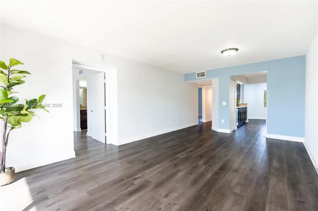 $225,000 | 1600 Southwest 127th Way, Unit 305C, Pembroke Pines, FL 33027