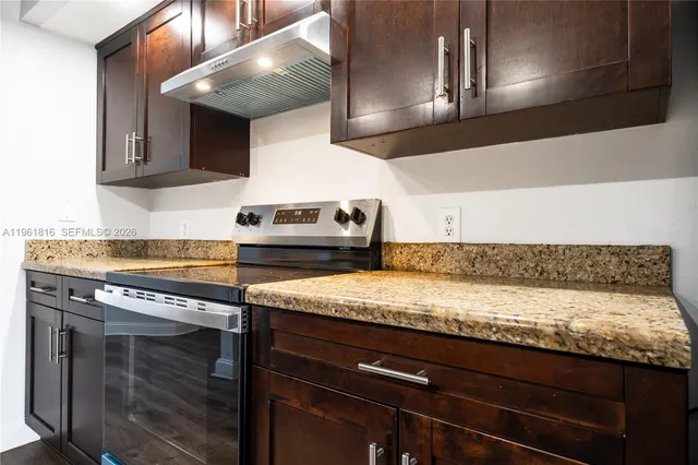 $225,000 | 1600 Southwest 127th Way, Unit 305C, Pembroke Pines, FL 33027