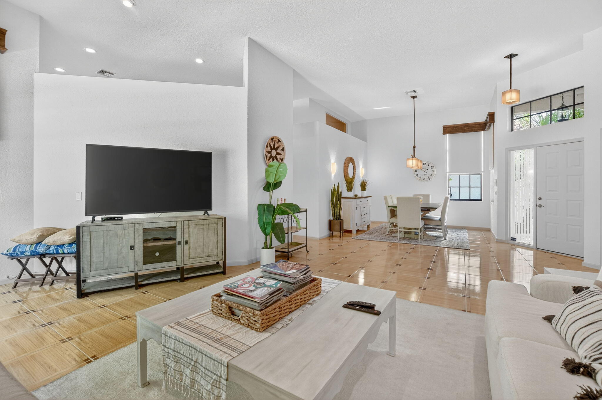 6301 Northwest 25th Way Boca Raton, FL 33496 - Photo 8 of 59 Living area