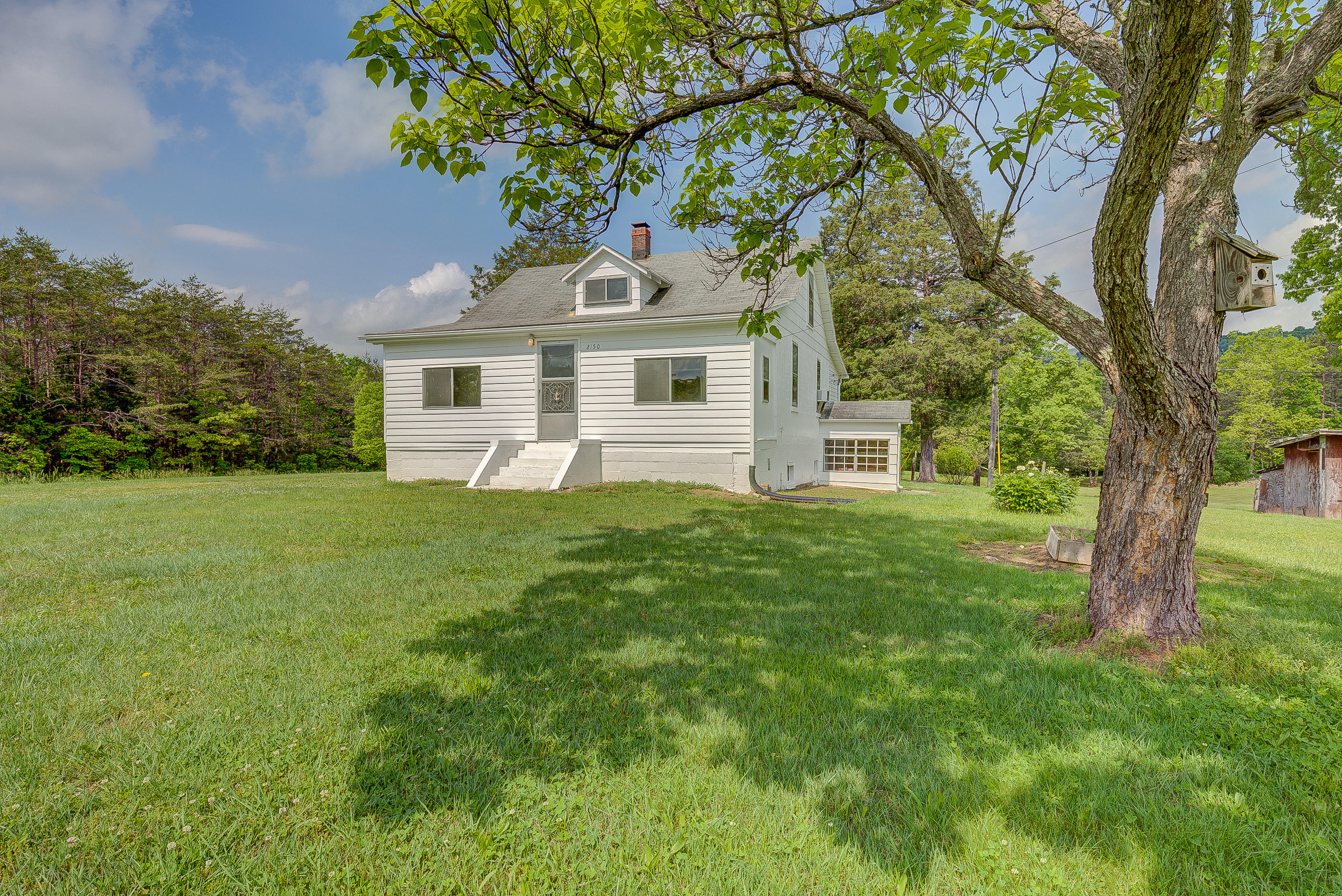 2150 West Wind Road Fincastle, VA 24090 - Photo 1 of 24 front