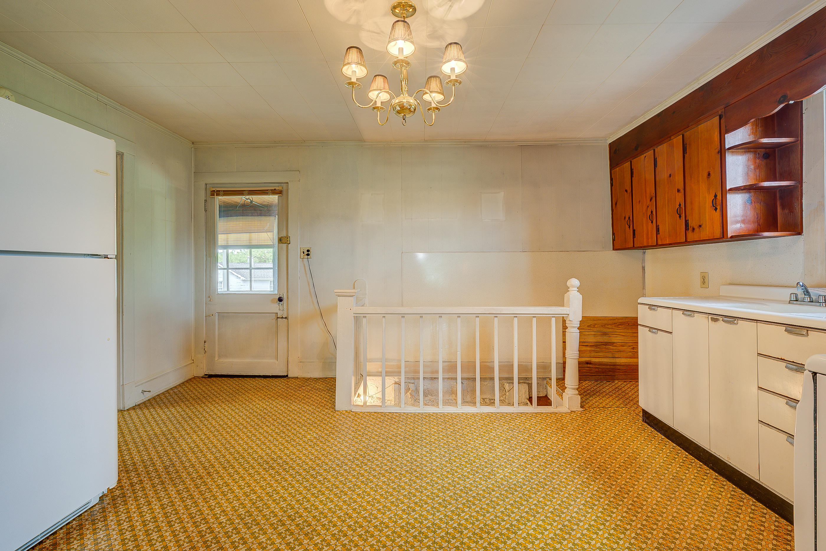 2150 West Wind Road Fincastle, VA 24090 - Photo 13 of 24 11