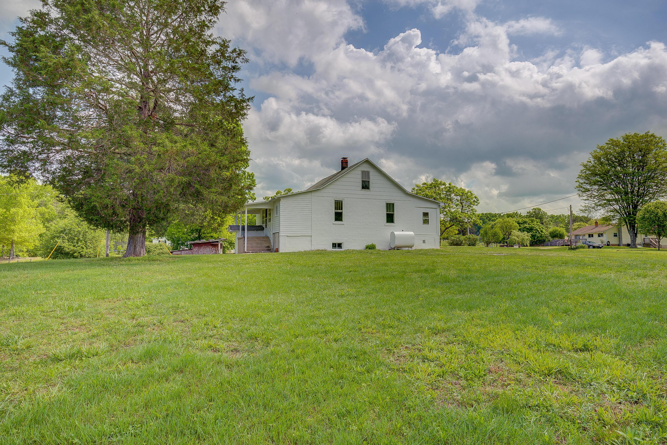 2150 West Wind Road Fincastle, VA 24090 - Photo 22 of 24 30