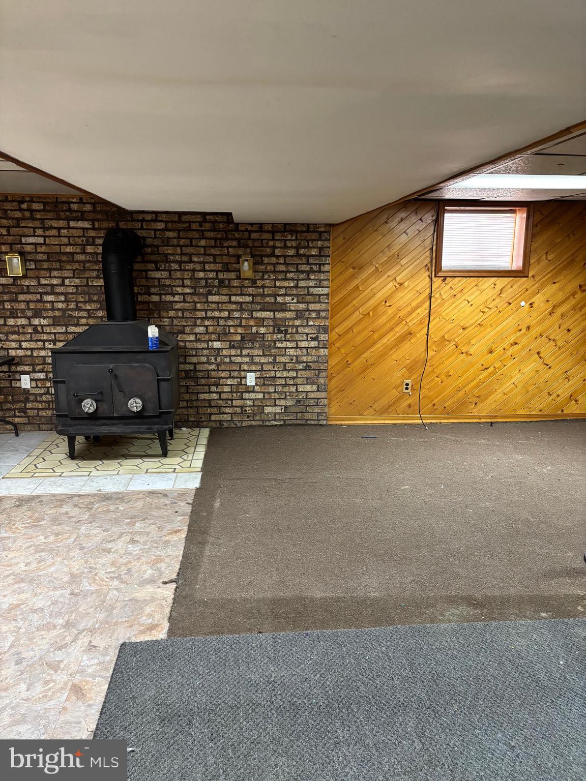 148 Diamond Avenue Pine Hill, NJ 08021 - Photo 12 of 35 a view of a car garage