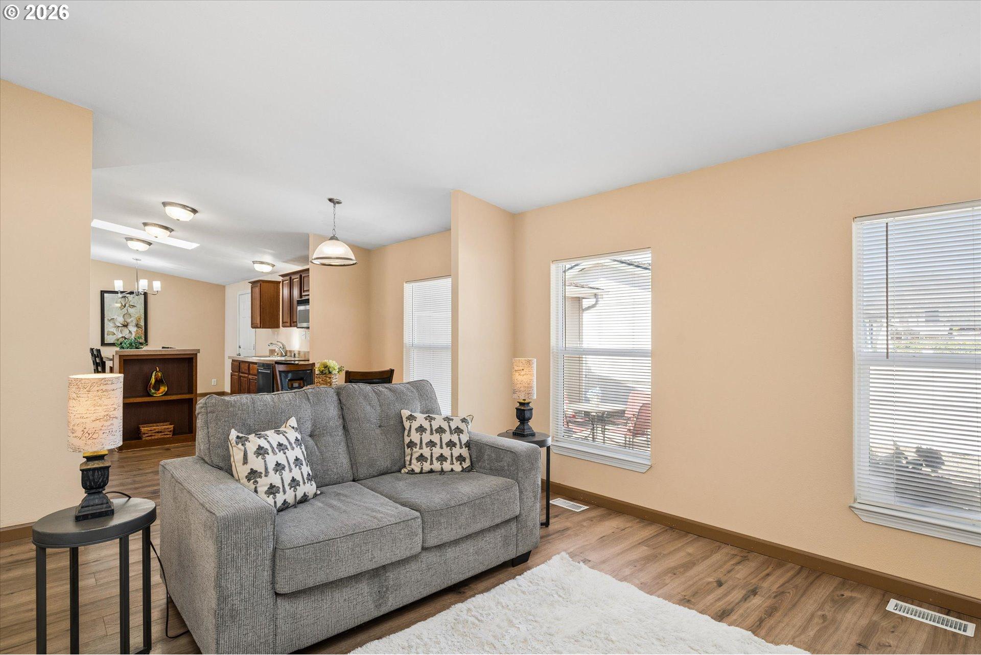 2416 Maia Loop Springfield, OR 97477 - Photo 18 of 37 Family Room