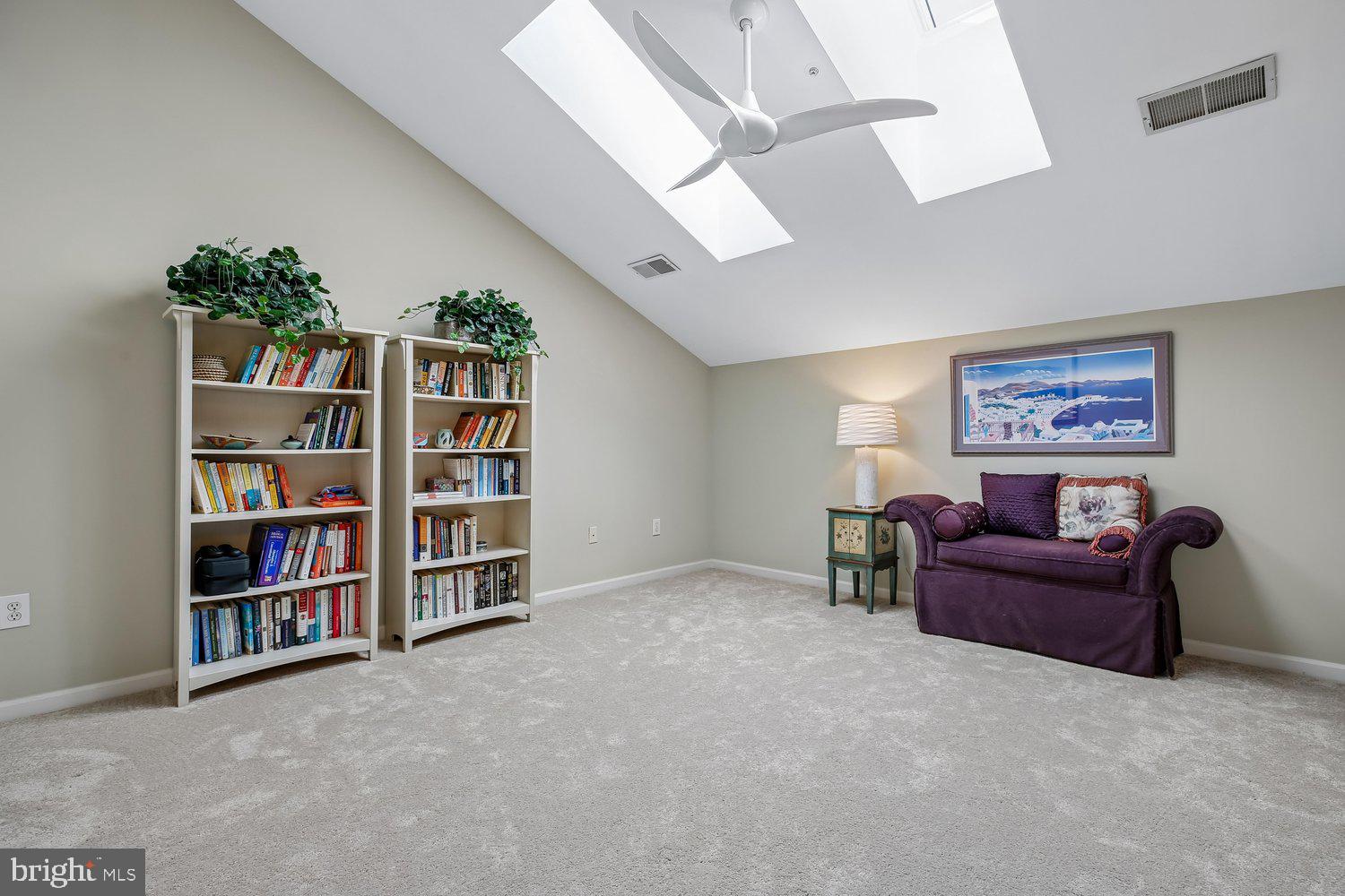 9752 Athletic Way Gaithersburg, MD 20878 - Photo 23 of 47 Loft