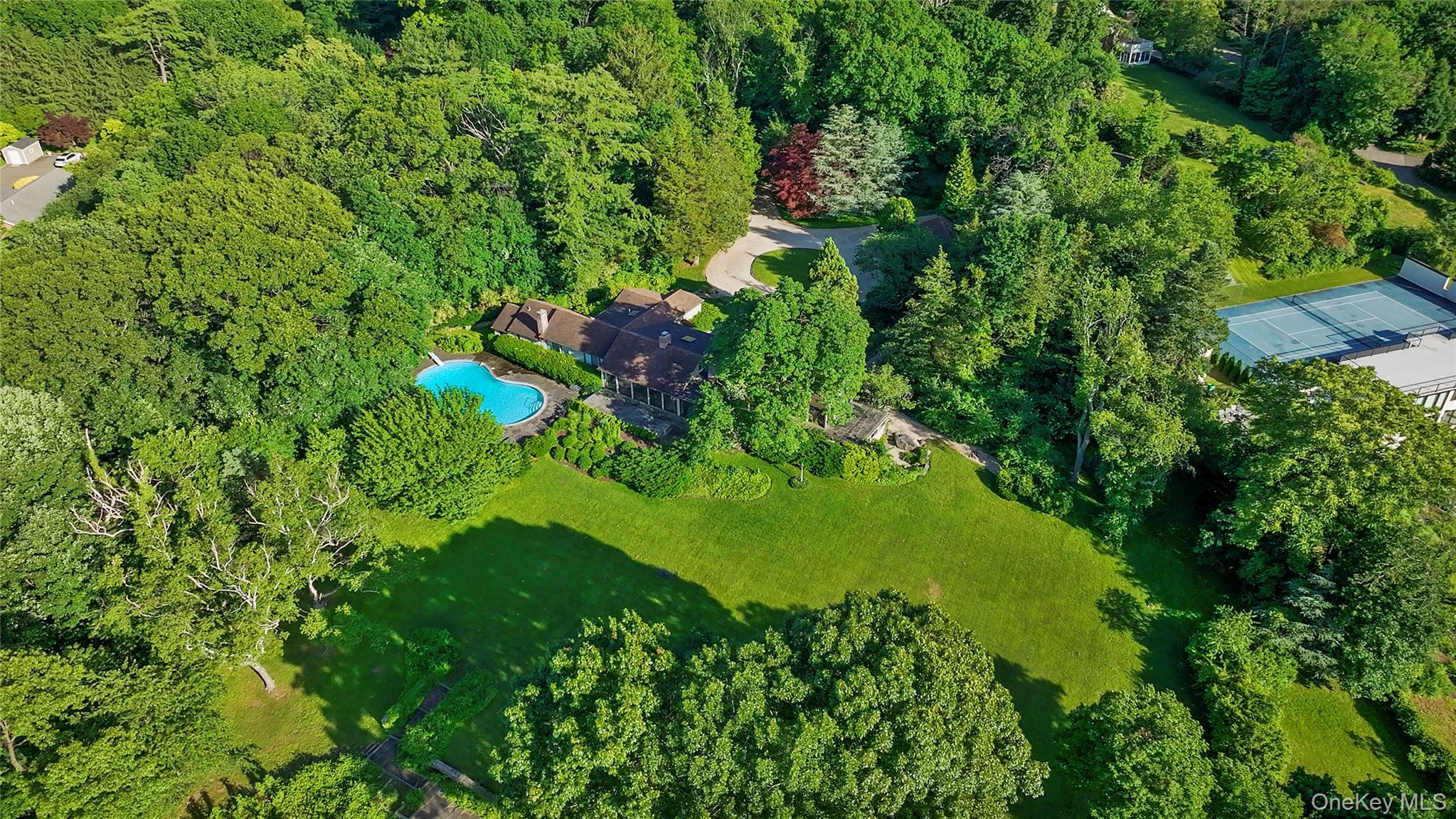 120 West Creek Farms Road Sands Point, NY 11050 - Photo 39 of 49
