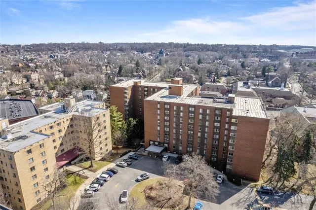 $219,000 | 5 Bayard Road, Unit 219, Pittsburgh, PA 15213