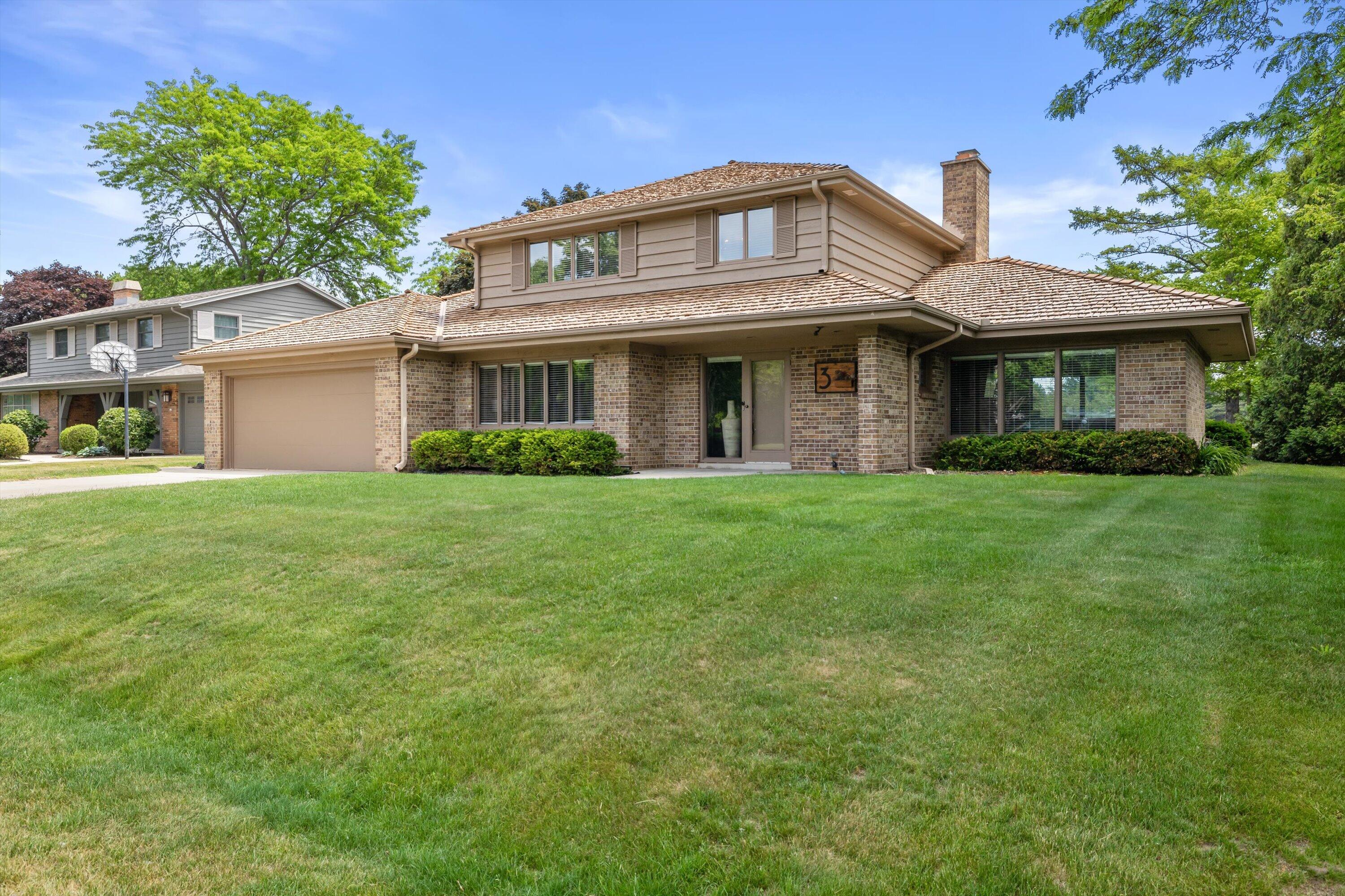 3 Shorewood Court Wind Point, WI 53402 - Photo 41 of 57 Front House