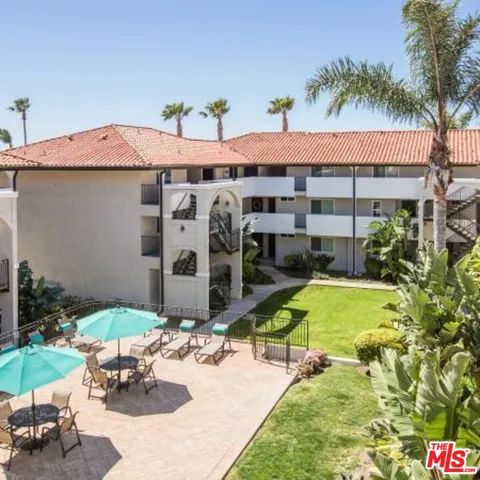 $3,758 | 6600 Beachview Drive, Unit 404, Rancho Palos Verdes, CA 90275