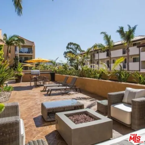 $3,758 | 6600 Beachview Drive, Unit 404, Rancho Palos Verdes, CA 90275