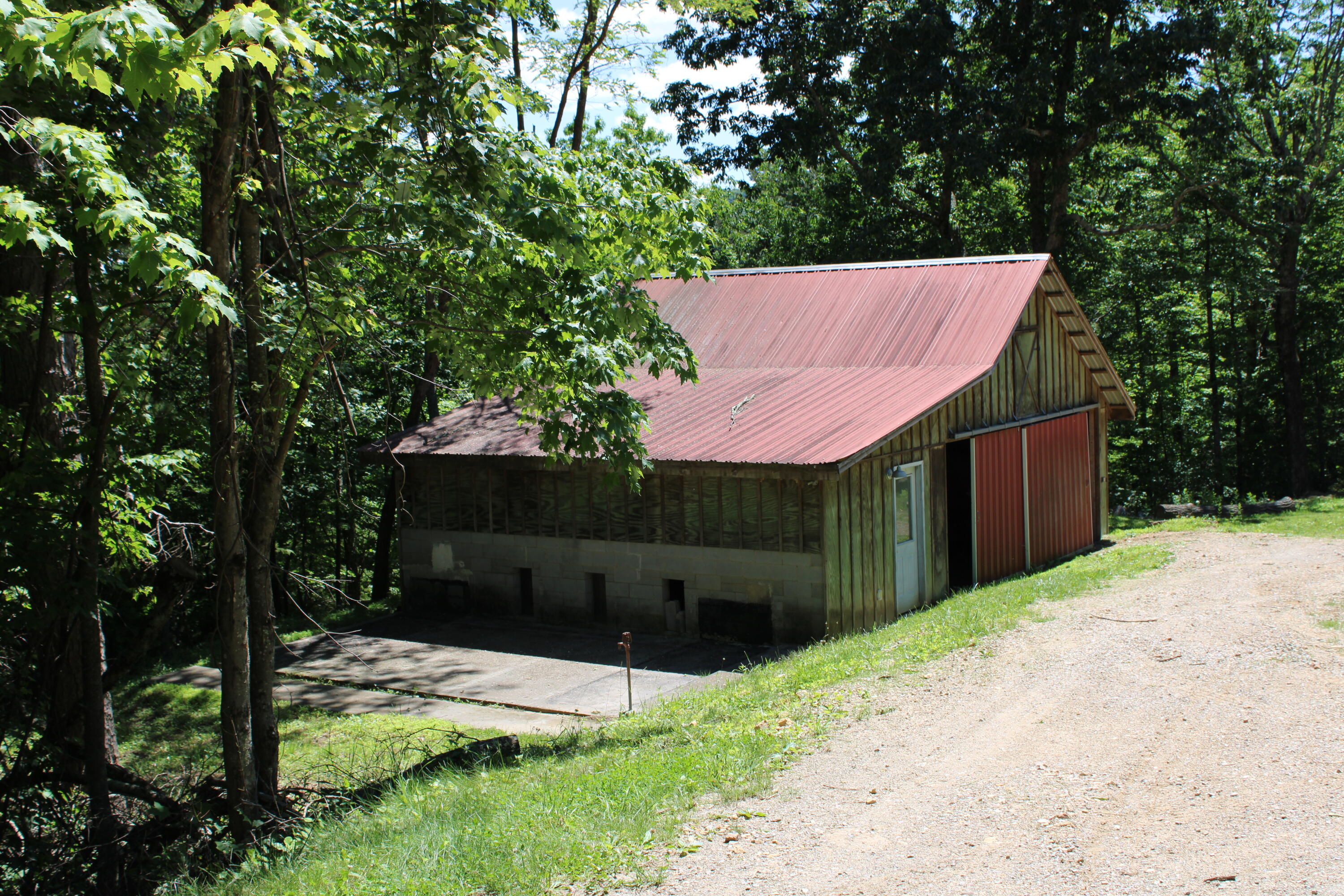 7923 Poor Mountain Road Bent Mountain, VA 24059 - Photo 3 of 95 IMG_0184