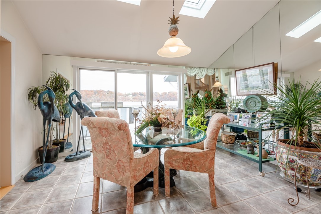 7 Bay Point Circle Irondequoit, NY 14622 - Photo 17 of 34