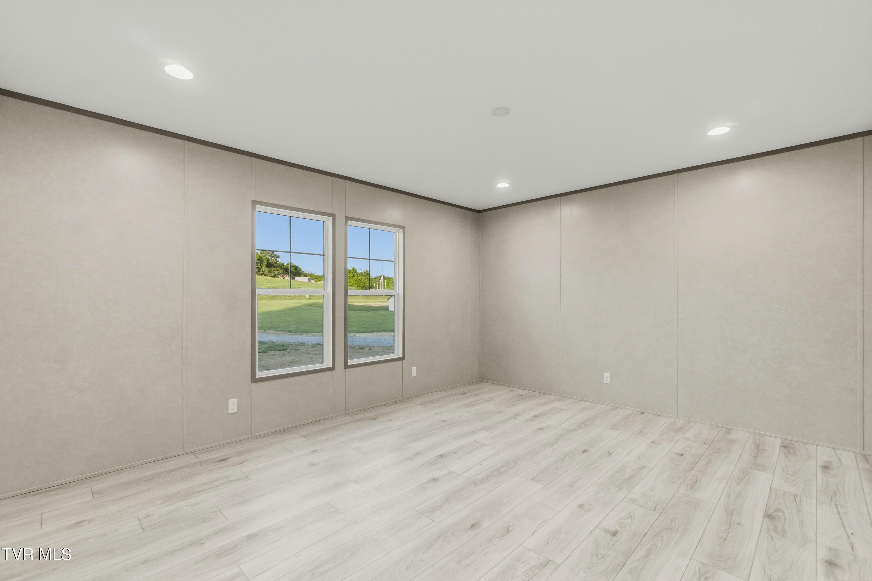555 McDonald Road Midway, TN 37809 - Photo 16 of 38 Master Bedroom