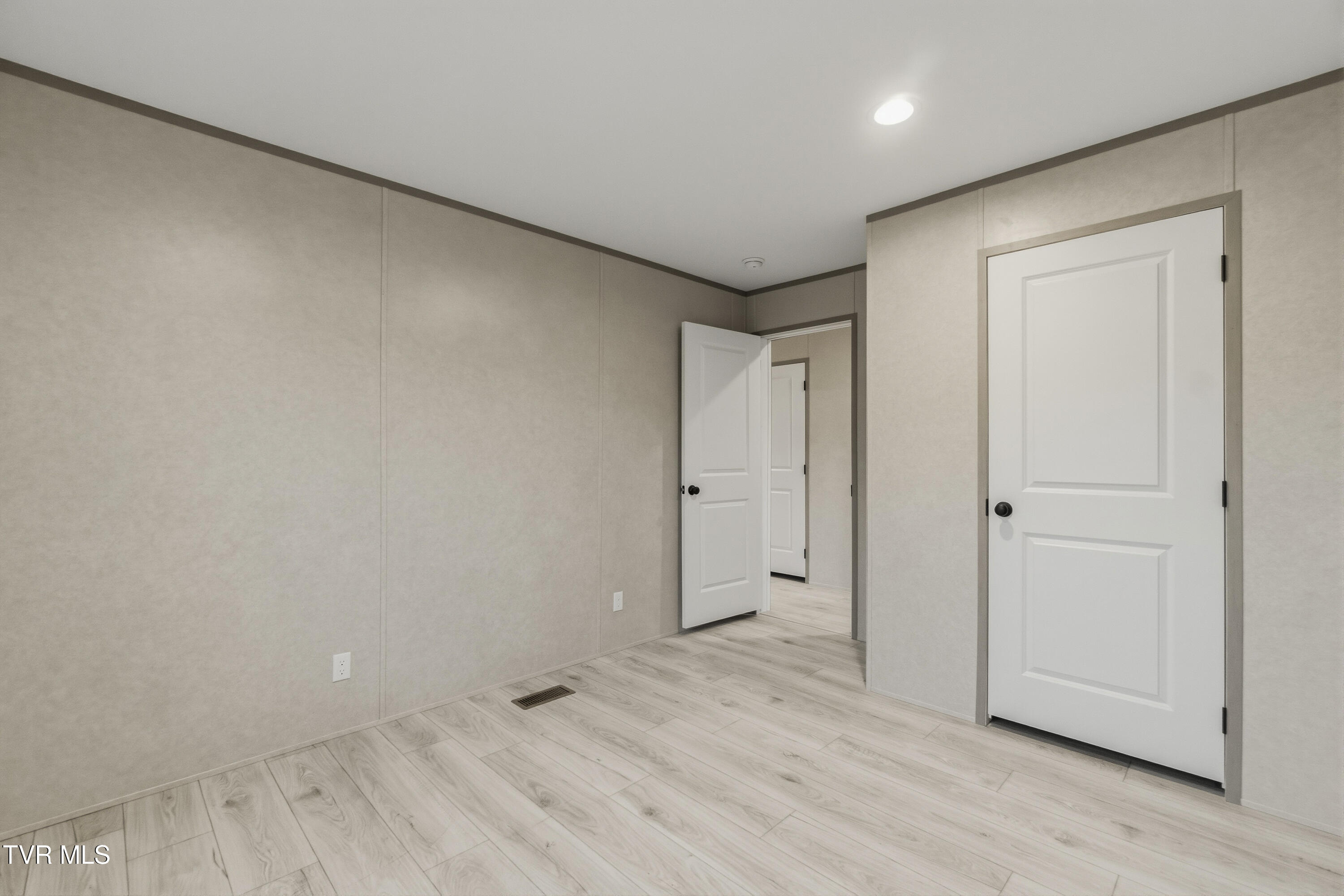 555 McDonald Road Midway, TN 37809 - Photo 28 of 38 3rd Bedroom