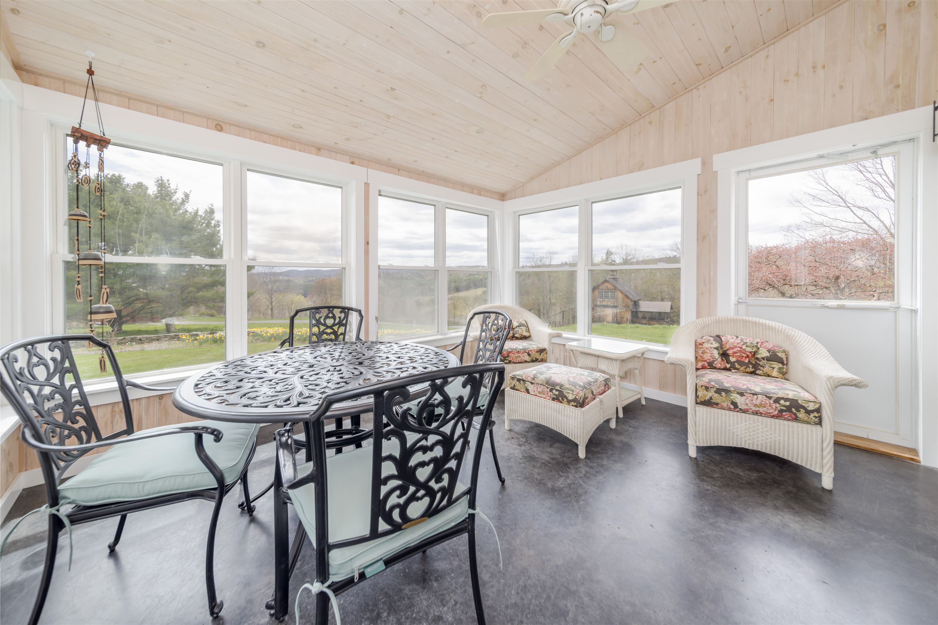 220 Upper Turnpike Road Norwich, VT 05055 - Photo 14 of 40