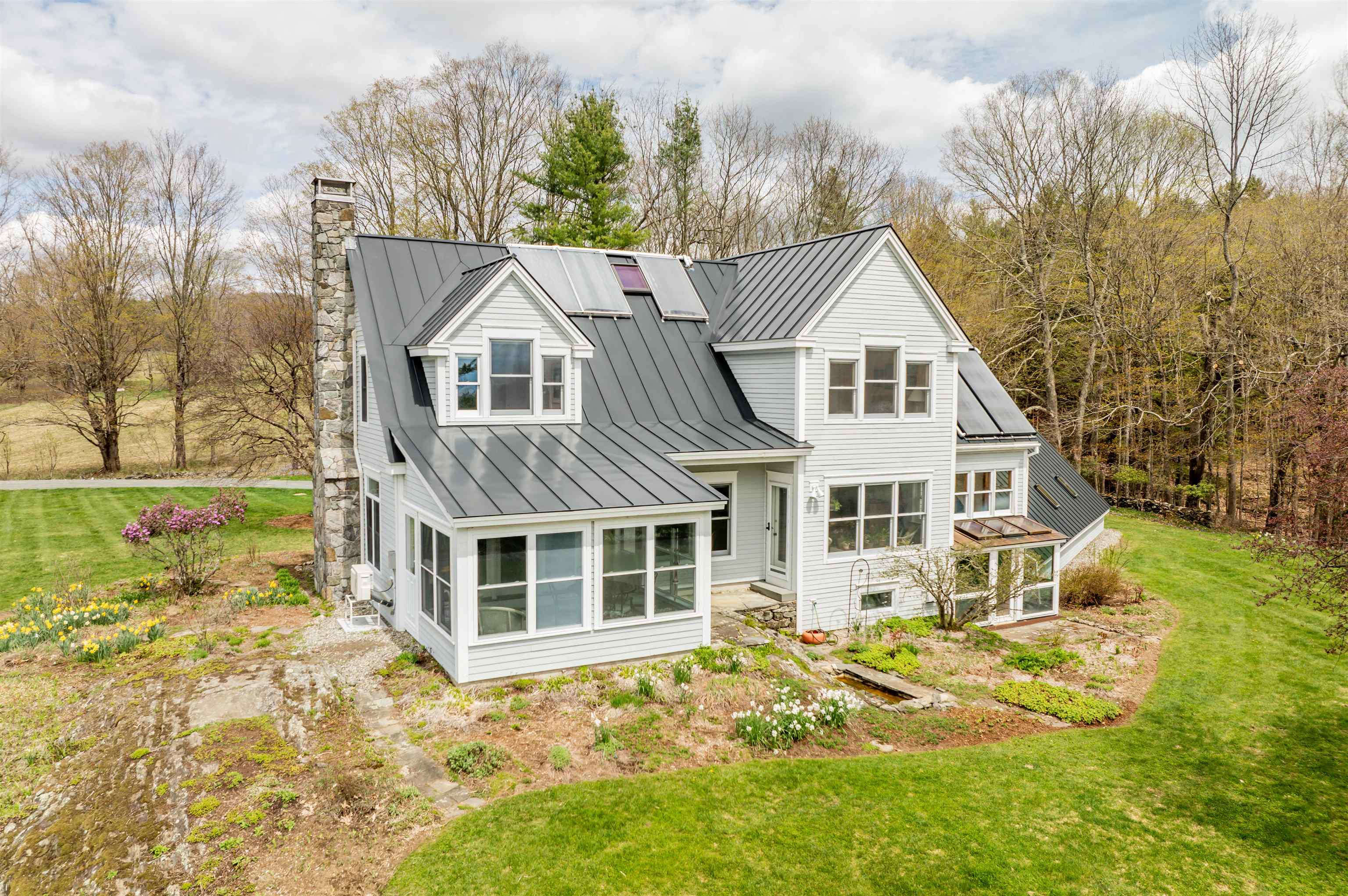 220 Upper Turnpike Road Norwich, VT 05055 - Photo 2 of 40