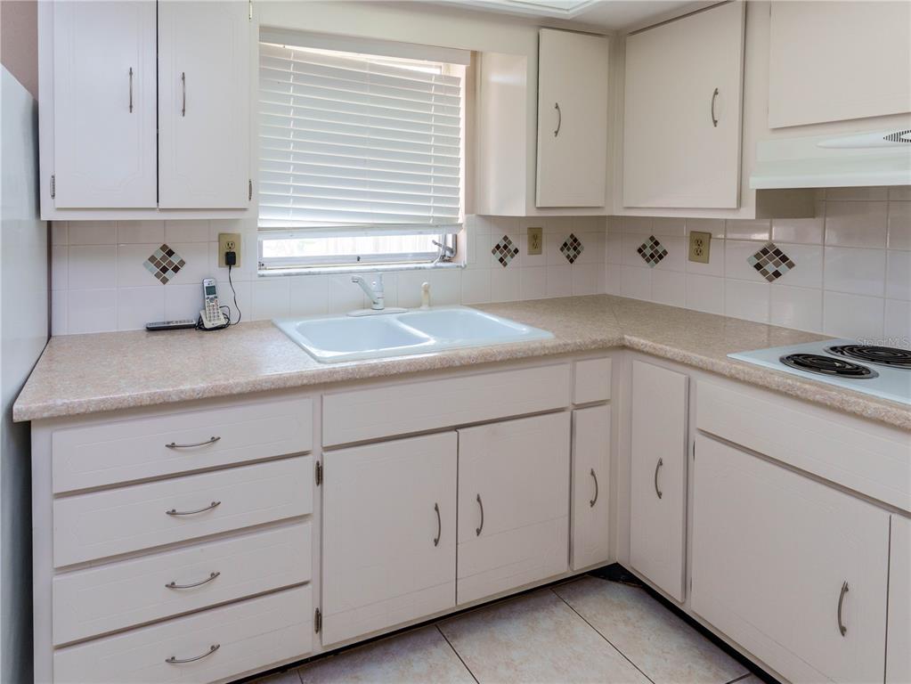 7024 Mayfield Drive Port Richey, FL 34668 - Photo 5 of 19 Gallery Image 5