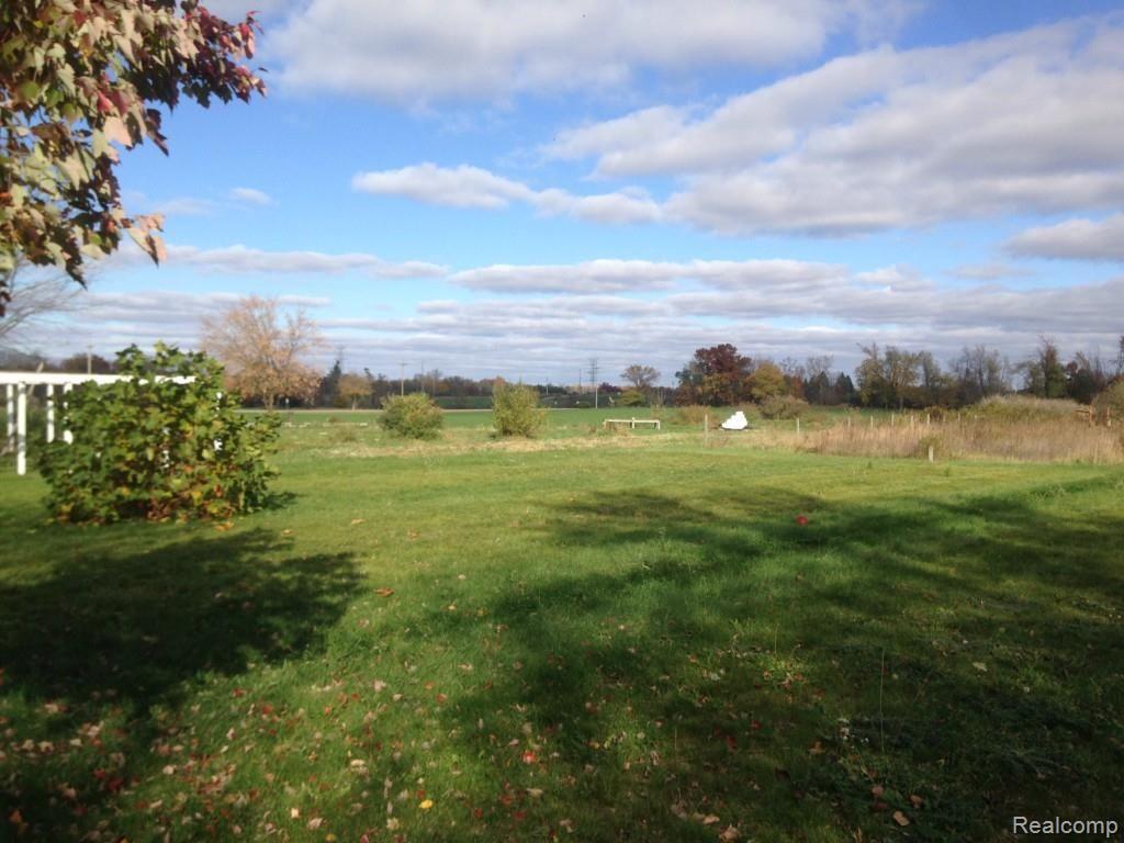 2555 South Lapeer Road Lapeer, MI 48446 - Photo 22 of 35 IMG_0947.jpg