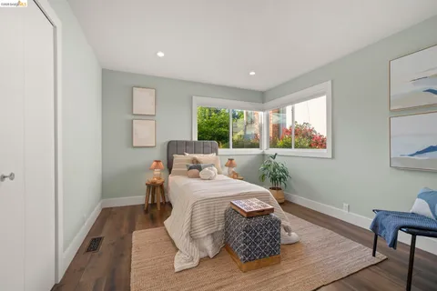 $998,000 | 4238 Laguna Avenue, Oakland, CA 94602
