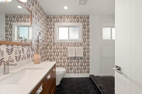 $998,000 | 4238 Laguna Avenue, Oakland, CA 94602