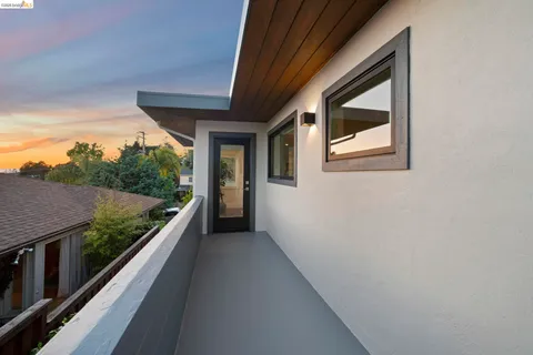$998,000 | 4238 Laguna Avenue, Oakland, CA 94602