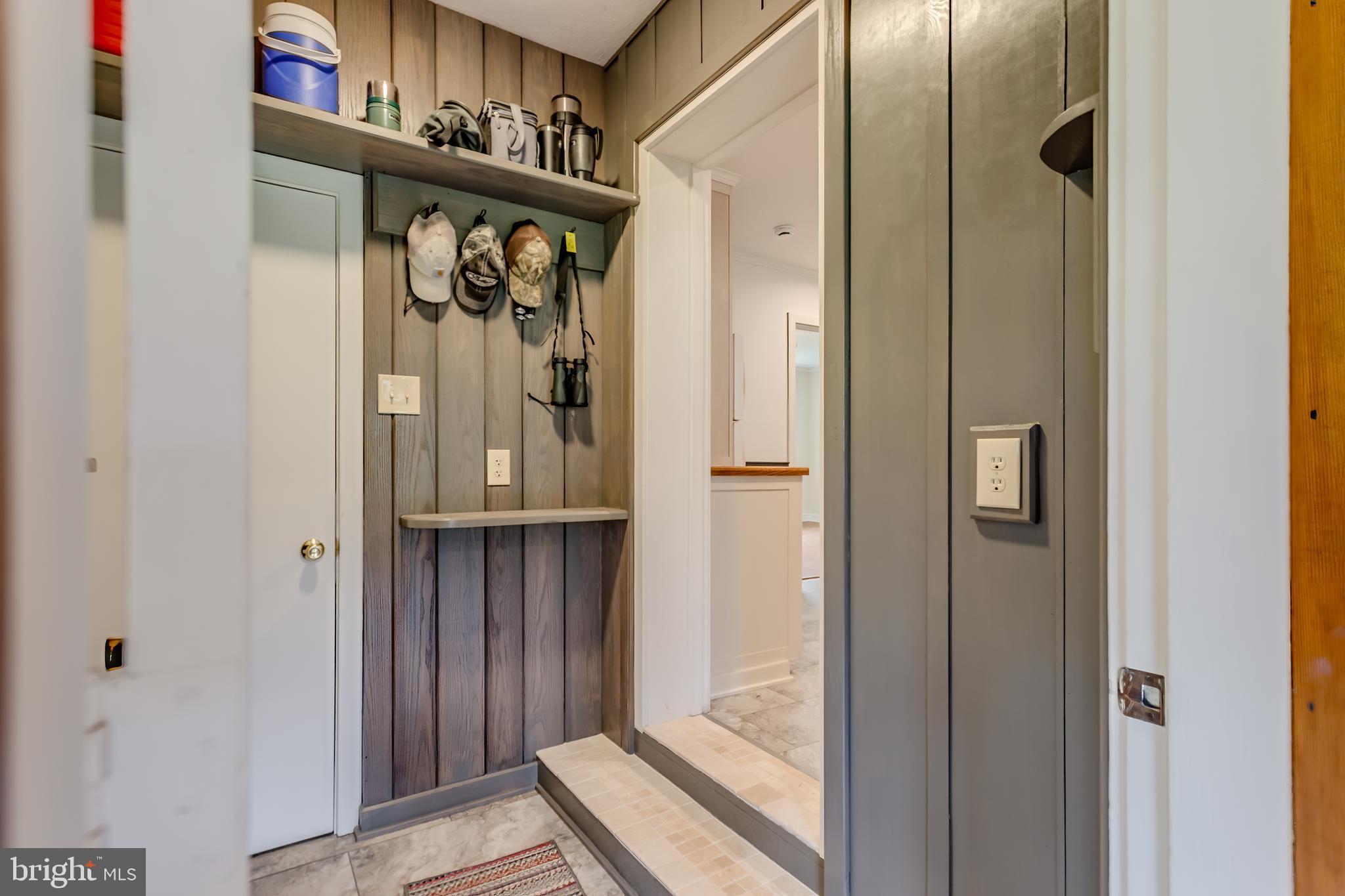 6233 Strasburg Road Strasburg, VA 22657 - Photo 32 of 40 MUD ROOM
