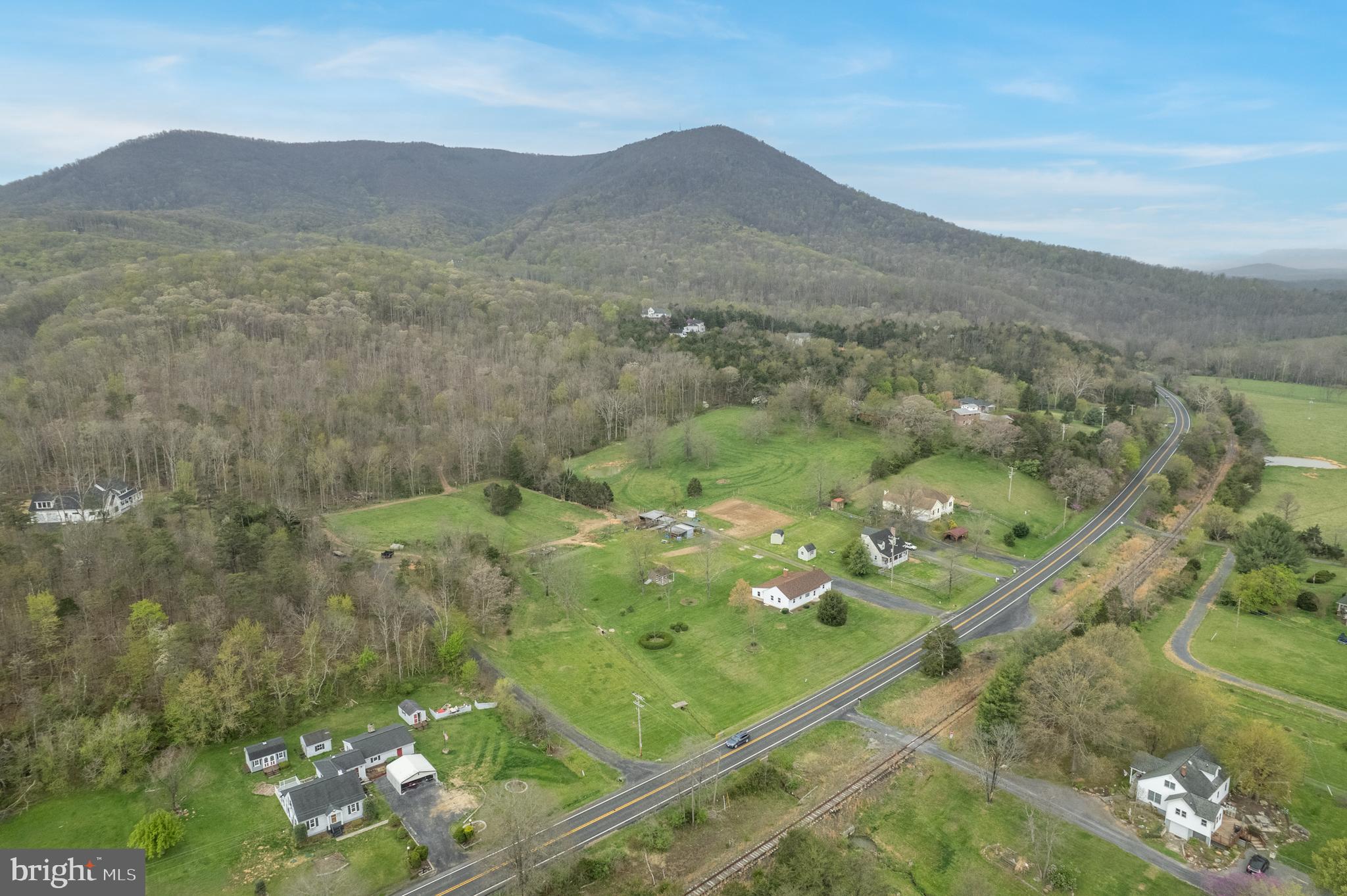 6233 Strasburg Road Strasburg, VA 22657 - Photo 8 of 40 Gallery Image 8