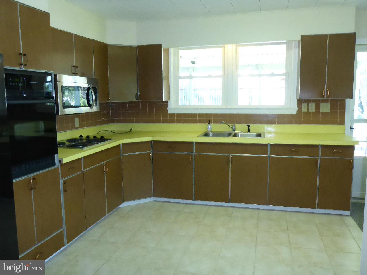 1524 Carpenters Point Road Perryville, MD 21903 - Photo 9 of 29 Kitchen