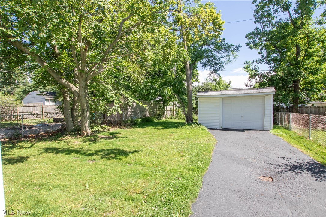 21412 Watson Road Maple Heights, OH 44137 - Photo 33 of 35