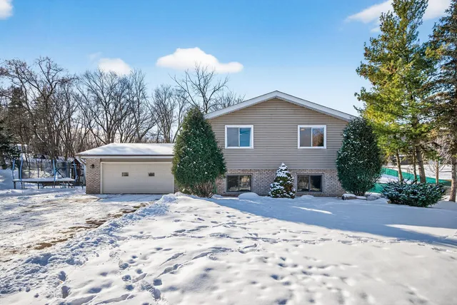 $395,000 | 13521 Dan Patch Drive, Savage, MN 55378