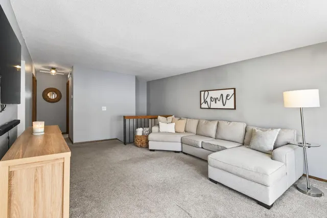 $395,000 | 13521 Dan Patch Drive, Savage, MN 55378