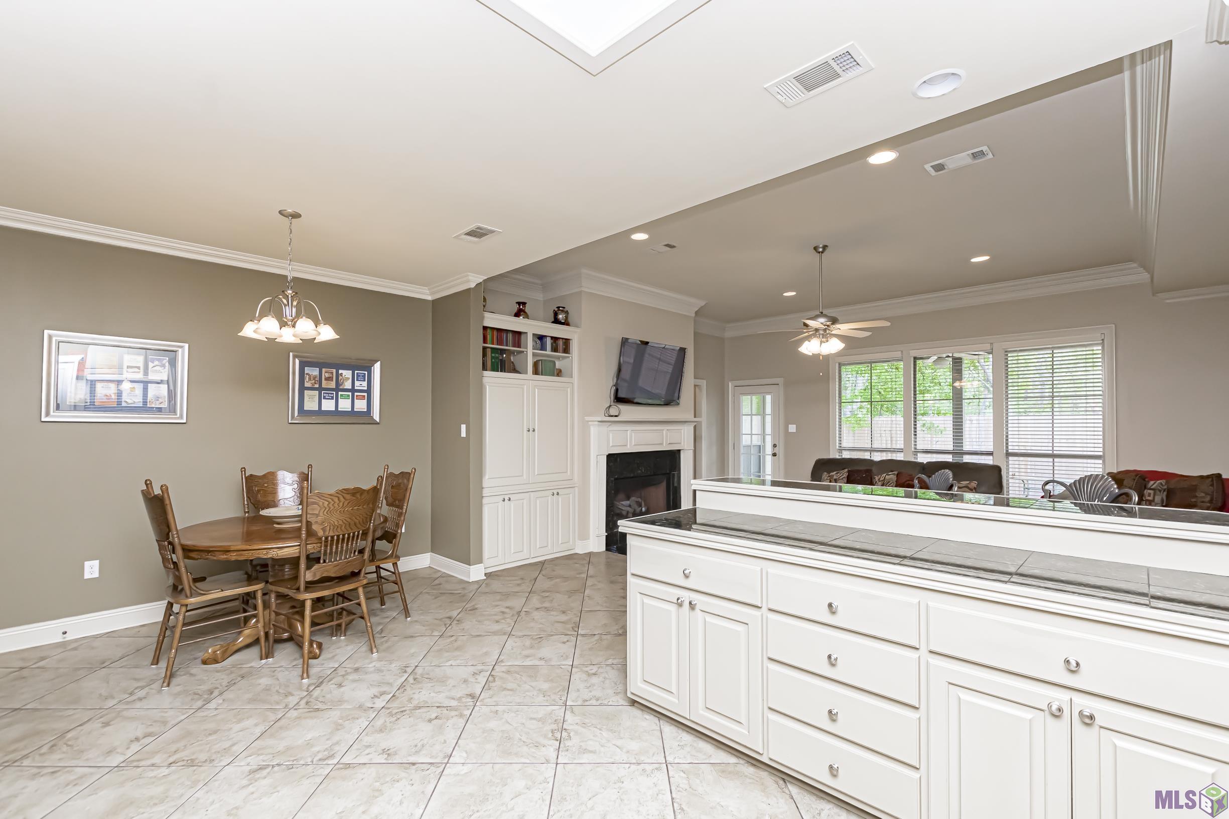 6343 Ridge Way Avenue Baton Rouge, LA 70817 - Photo 8 of 27 Gallery Image 8