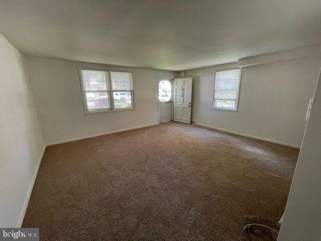 3916 Gideon Road Brookhaven, PA 19015 - Photo 2 of 7 Living Room