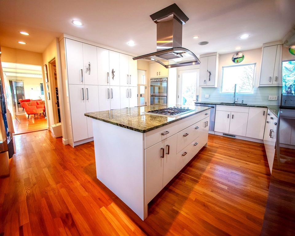 42 Willow Road Nahant, MA 01908 - Photo 9 of 41 Gallery Image 9