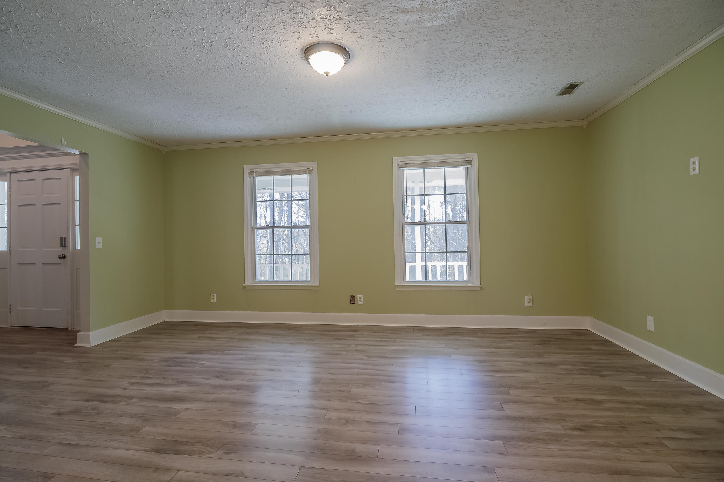600 Monroe Green Road Trion, GA 30753 - Photo 5 of 62 Living Room