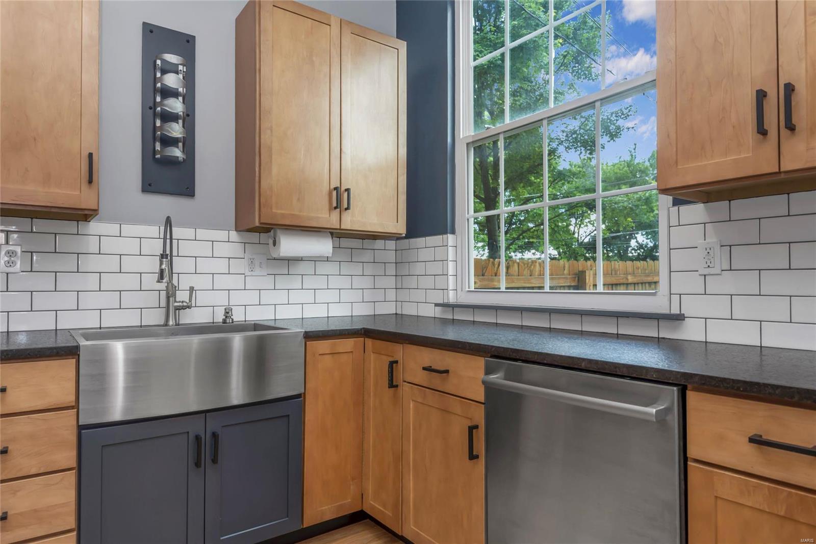 904 Rutger Street St. Louis, MO 63104 - Photo 4 of 30 Gallery Image 4