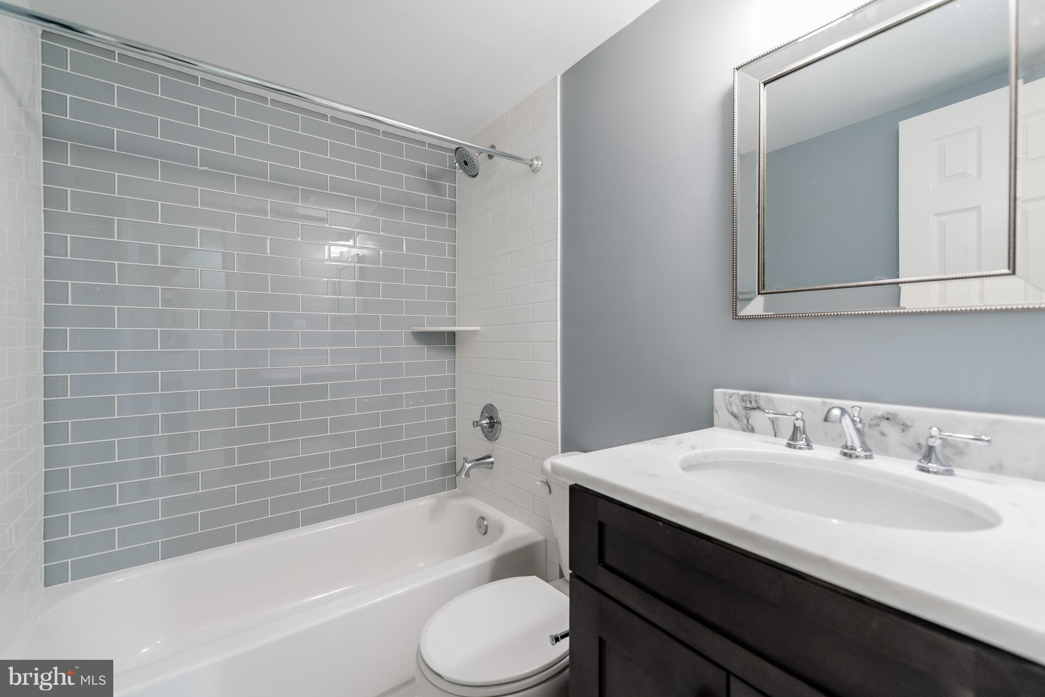 3899 Chain Bridge Road Fairfax, VA 22030 - Photo 25 of 27 Bath