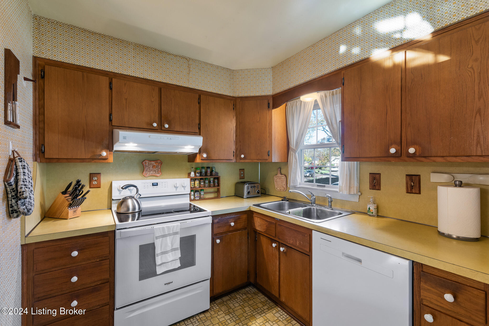 2511 Savannah Road Louisville, KY 40242 - Photo 27 of 44 2511 Savannah Rd-27
