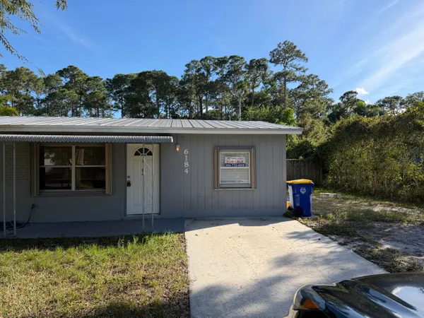 $2,800 | 6184 Southeast Orange Blossom Trail, Hobe Sound, FL 33455
